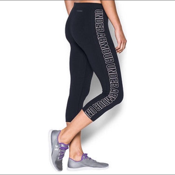Under Armour Damen Favorite Capri Graphic