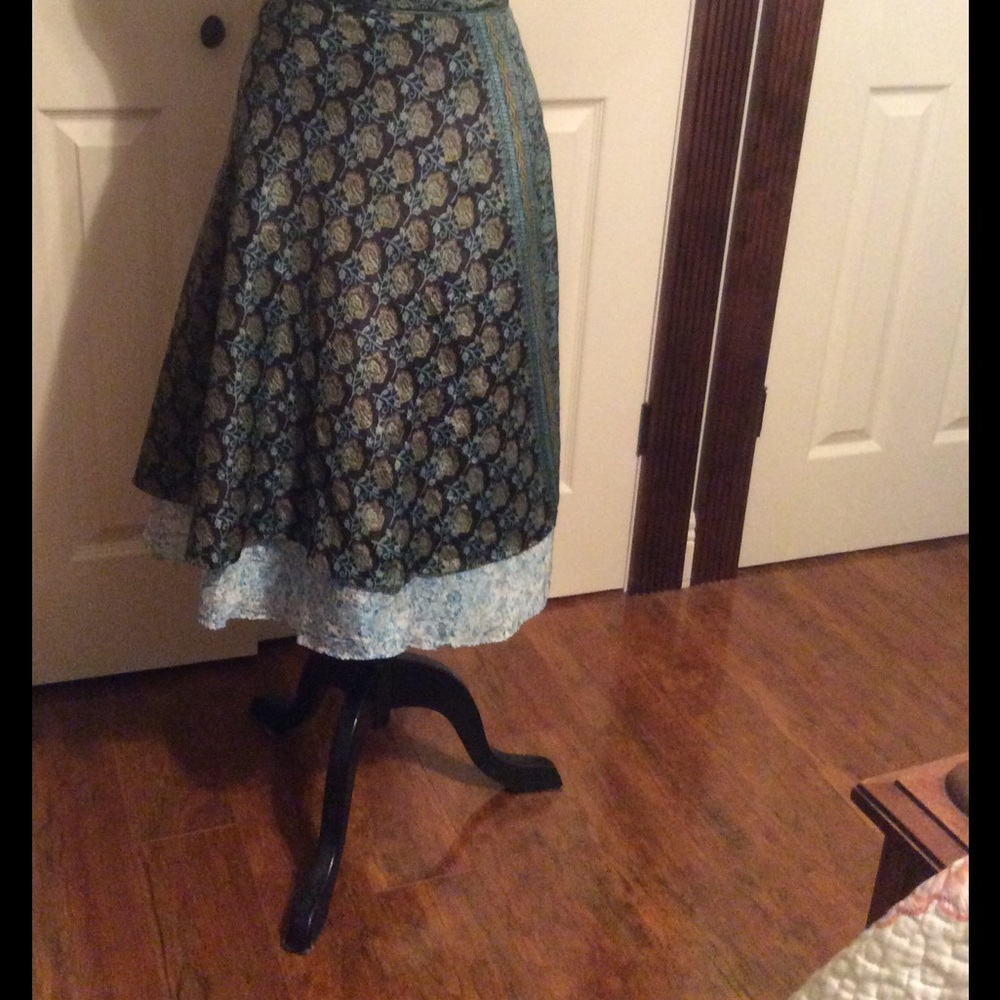 Silk reversible wrap skirt!