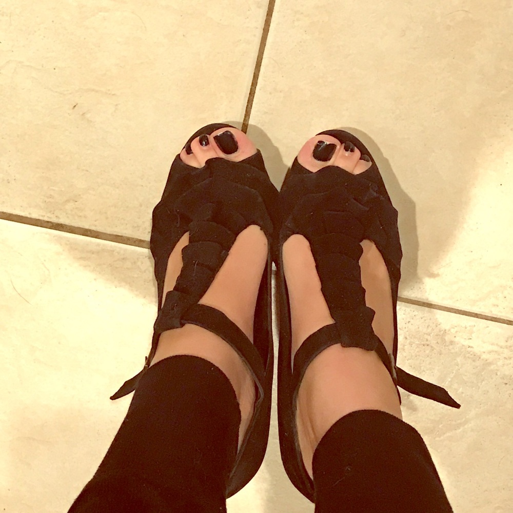 G by Guess heels