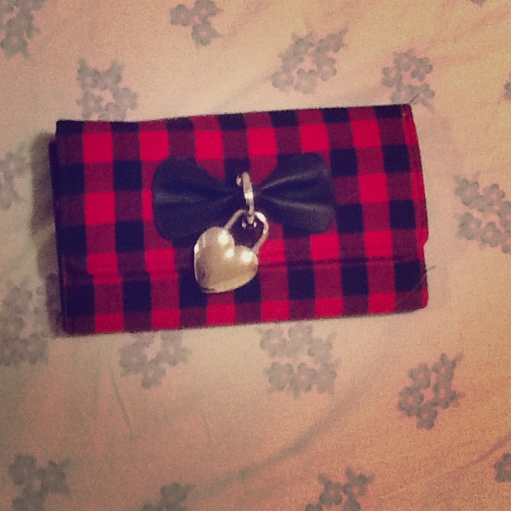 Flannel wallet