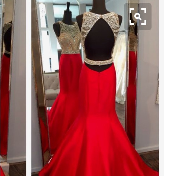 Prom dress(worn once) - Picture 2 of 2