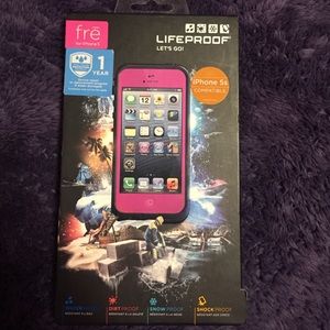 Lifeproof Iphone 5s case