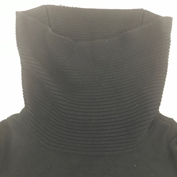 Tahari large neck sweater size M - Picture 4 of 5