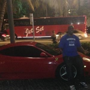 Meet your Posher, Whitney