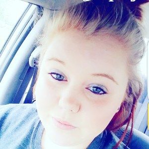 Meet your Posher, Michaela