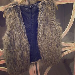 Fur vest