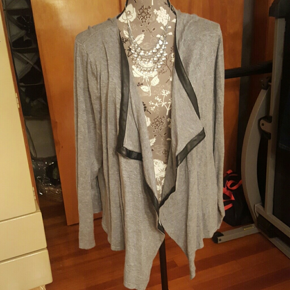 Classic drape sweater