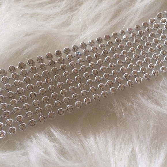 Wide 25mm Rhinestone Choker - Picture 4 of 5