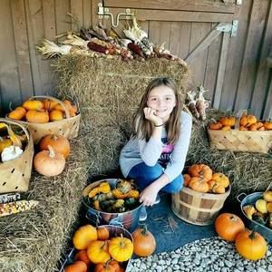 Meet your Posher, Becky