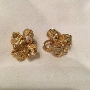 Lilly Pulitzer Gold Earrings Lilly Pulitzer Gold Earrings