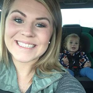 Meet your Posher, Kendra