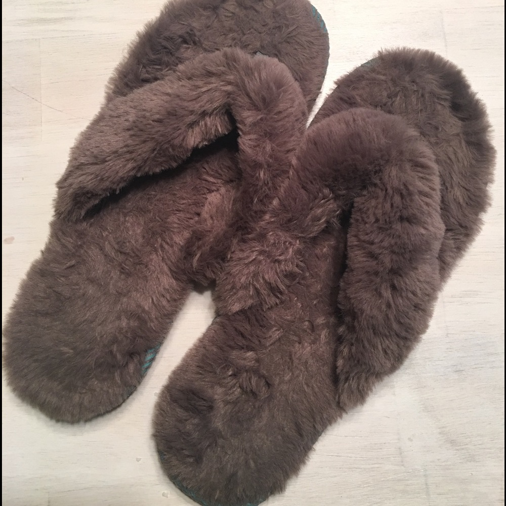 Fluffy flip-flops
