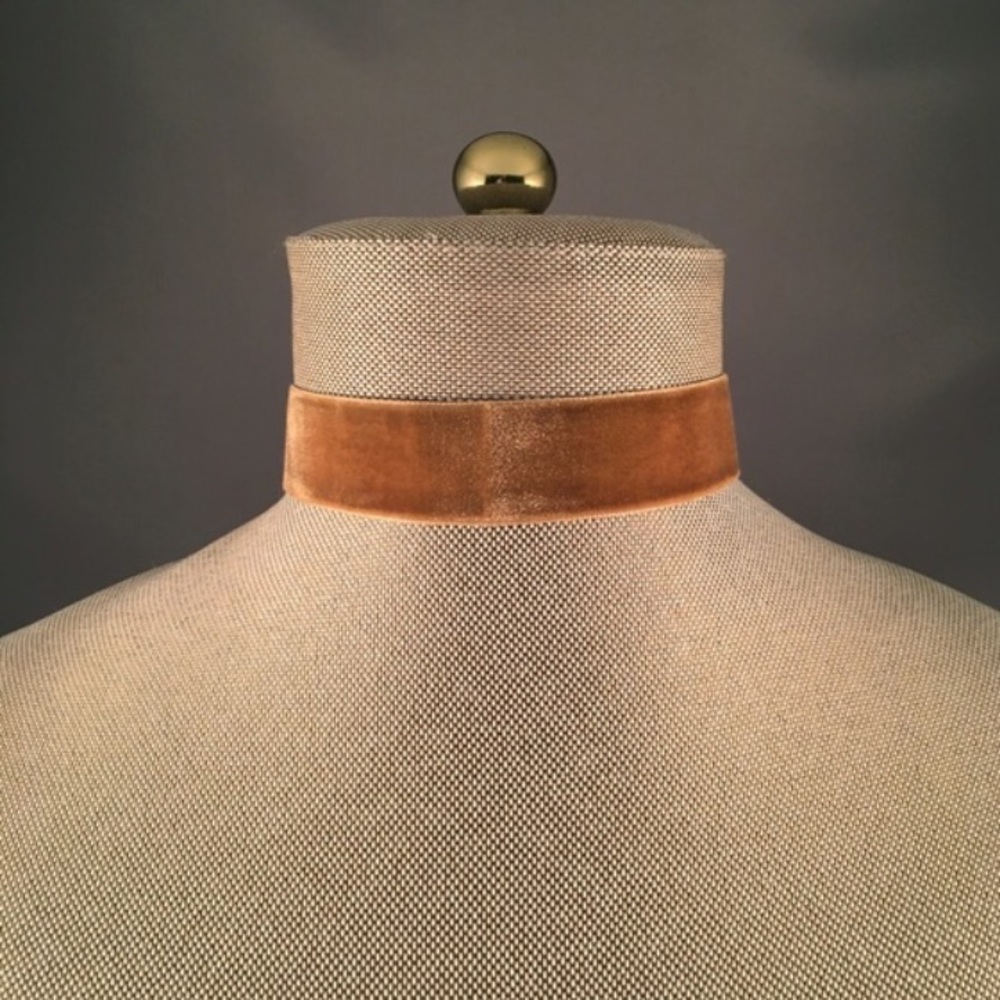 RESTOCKED- Saddle Color Velvet Choker