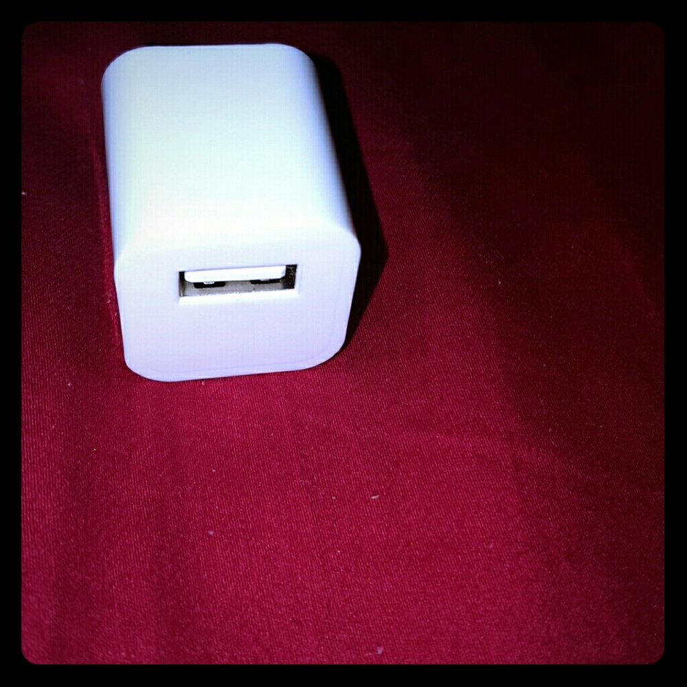 Wall Cube for Iphone 4S