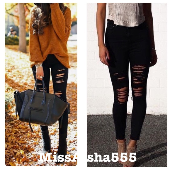Denim - ✨LAST ONE ✨Black distress jeans