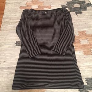 H&M Tops - Flash Sale! Black & Gray Striped Tee H&M Tops - Flash Sale! Black & Gray Striped Tee