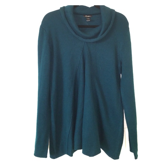 Sweater - Picture 2 of 3