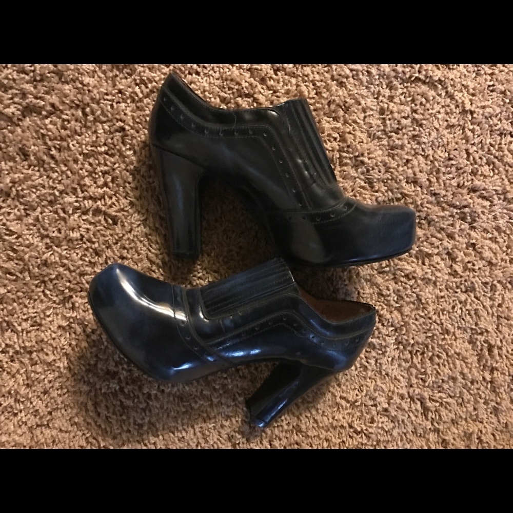 Mix Mooz oxfords heel shoe. 👠