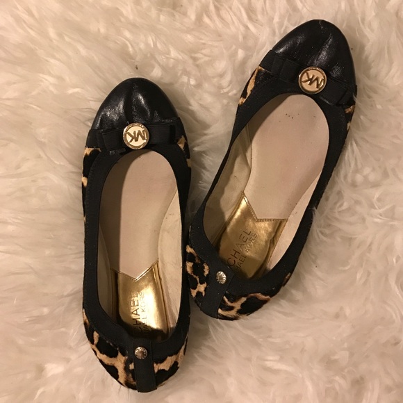 Michael Kors - Picture 1 of 3