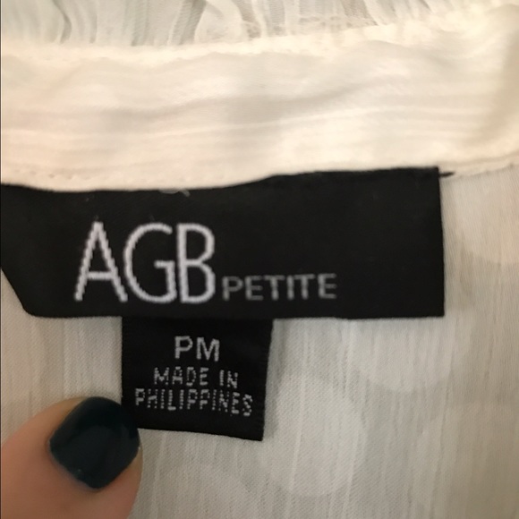 Flirty cream dotted tapered top with belt - Picture 3 of 3