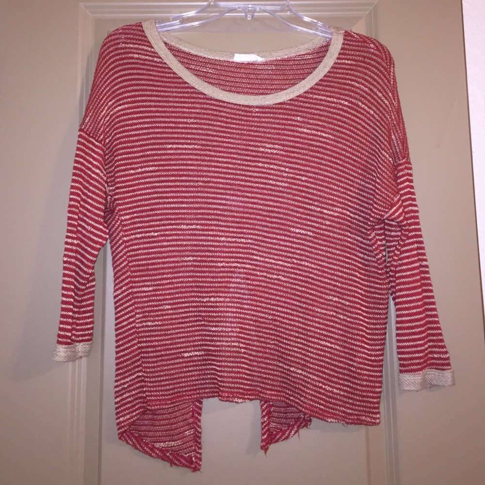 Split back 3/4 sleeve sweater