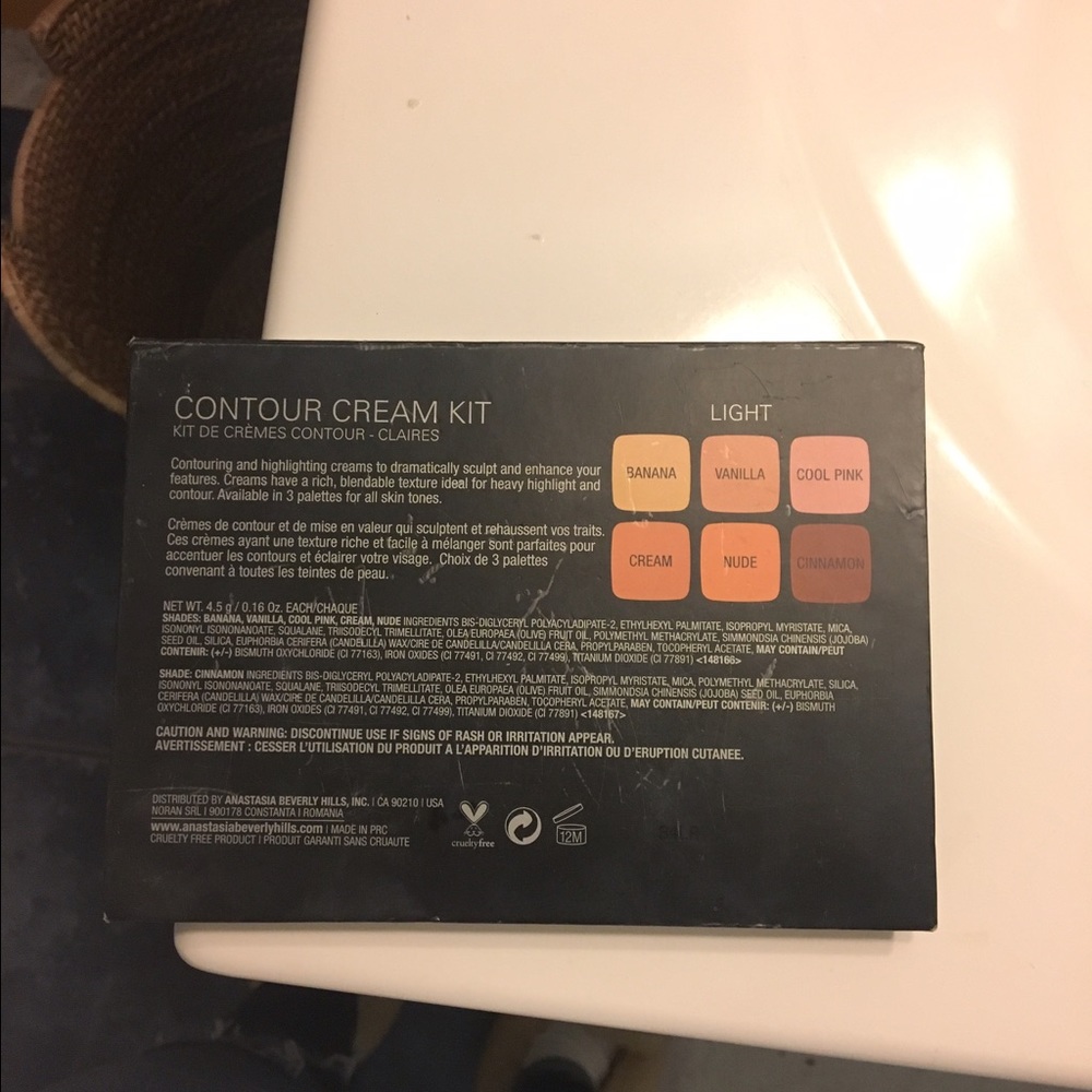 Contour kit - Picture 2 of 2