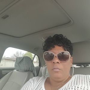 Meet your Posher, Yolanda