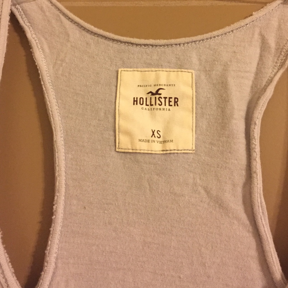 Grey ruffled tank - Picture 2 of 3