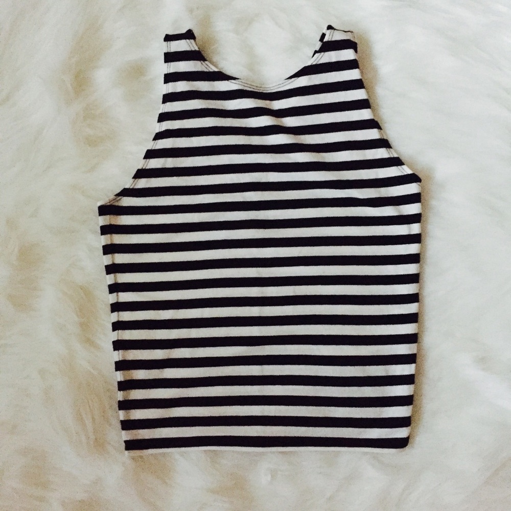 Abercrombie Crop top
