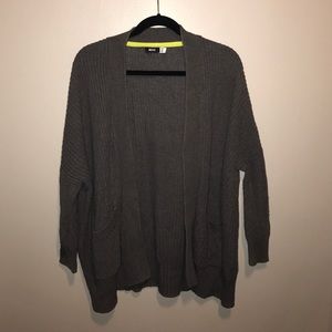 ✨BDG SLOUCHY CARDIGAN ✨