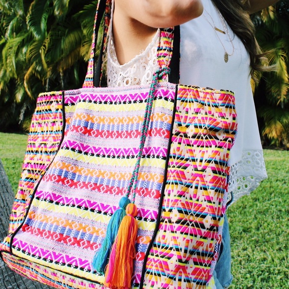 •Paloma Beach Bag• - Picture 3 of 8