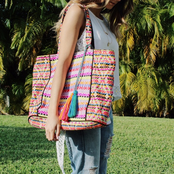 •Paloma Beach Bag• - Picture 4 of 8