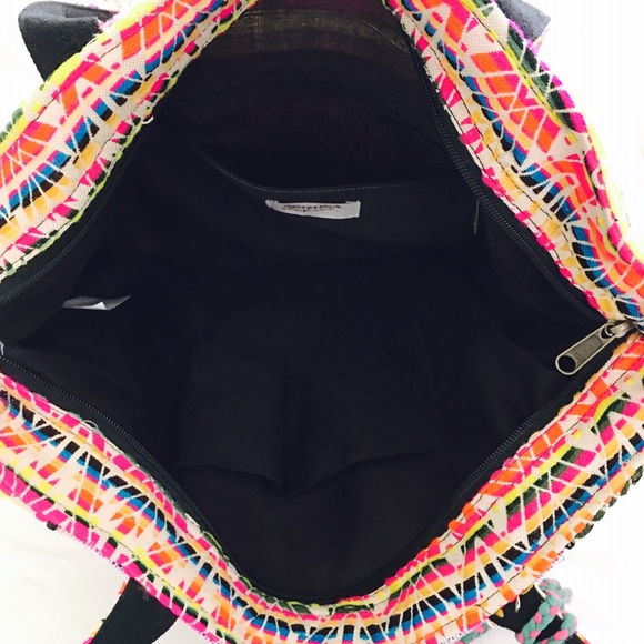 •Paloma Beach Bag• - Picture 7 of 8