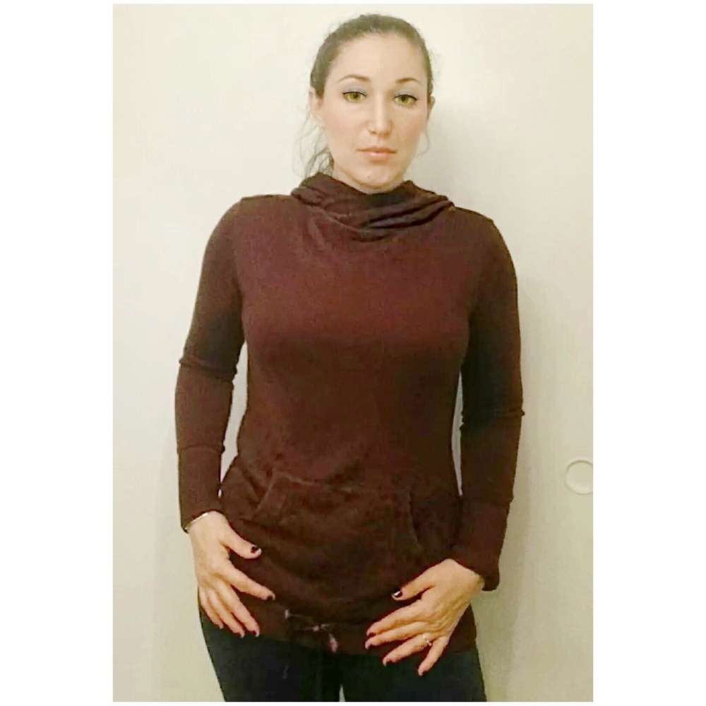 NWOT Sweet Savasana size 6 bordeaux hoodie