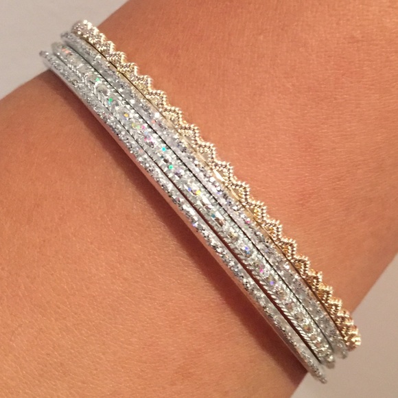 Beautiful Bead Bangle Bracelet Set of 4 ✨ - Picture 2 of 2