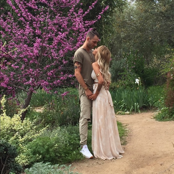 Meet your Posher, Isabel - Picture 2 of 3