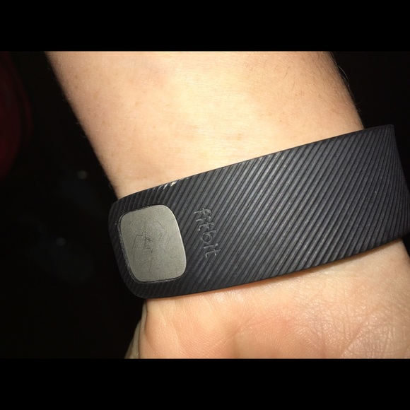 Fit Bit Charge! - Picture 4 of 4