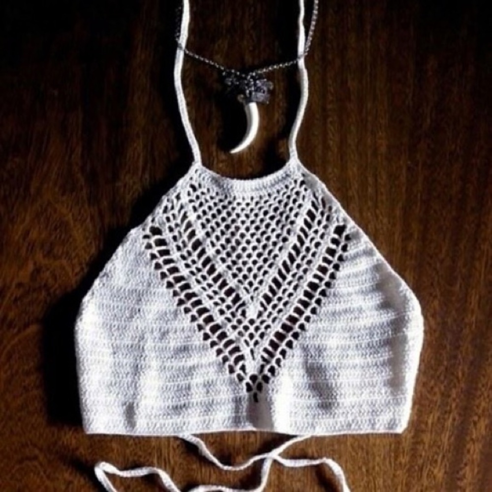 White Crochet Halter Bralette (PRICE FIRM) - Picture 3 of 3