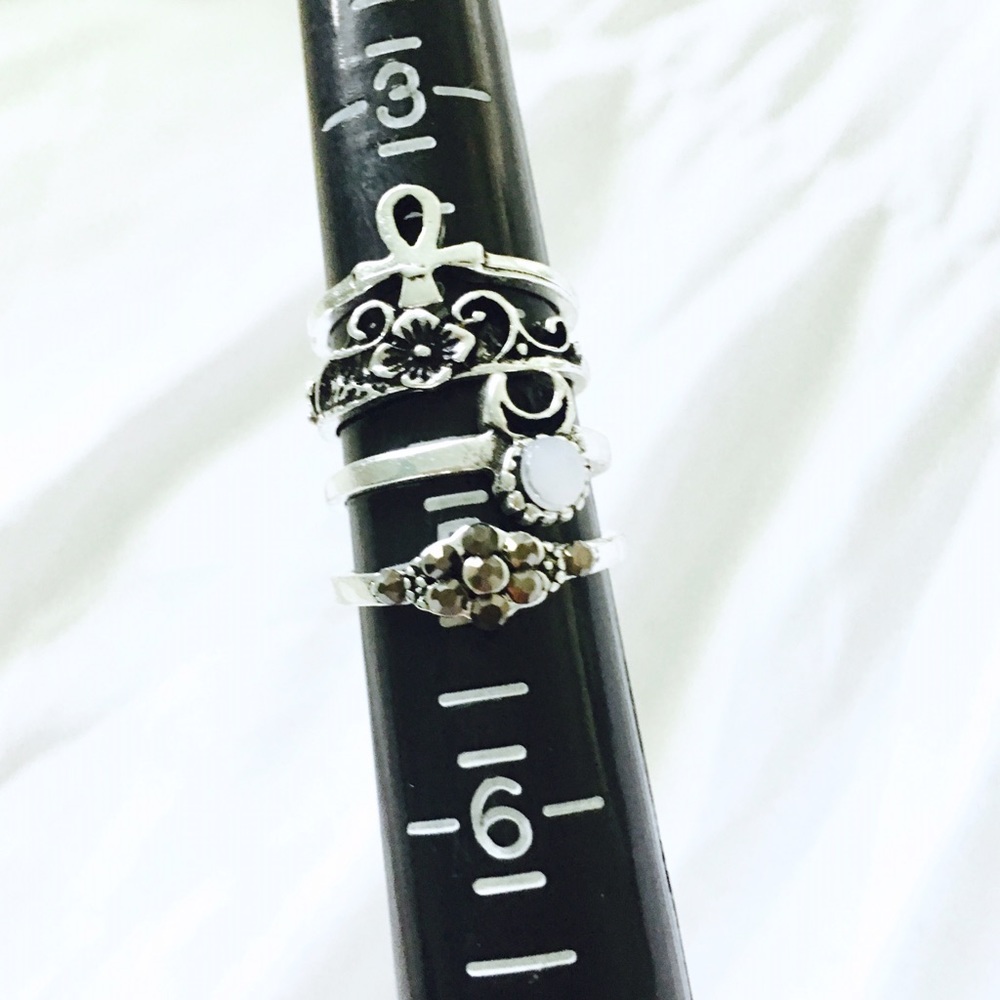 •Gypsy Ten Piece Ring Set• - Picture 7 of 8