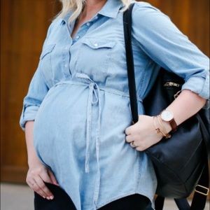 MUST HAVE! Maternity chambray top size XS