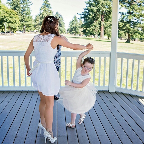 Meet your Posher, [ME] Erica! - Picture 3 of 8