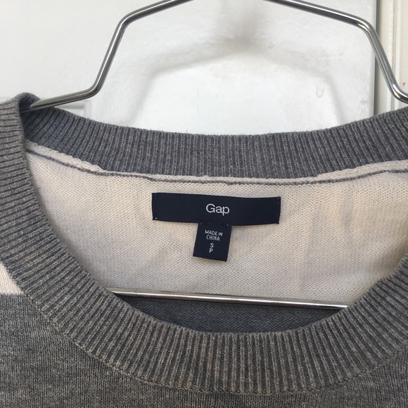 GAP top - Picture 4 of 4