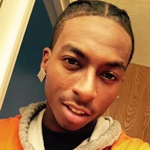 Meet your Posher, Troy