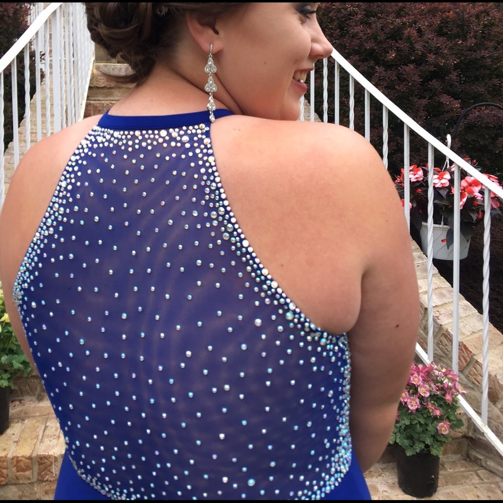 PROM DRESS