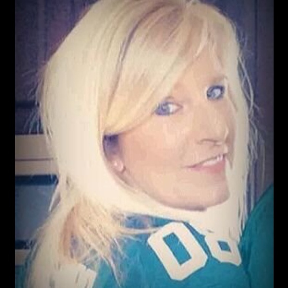 Meet your Posher, Dena