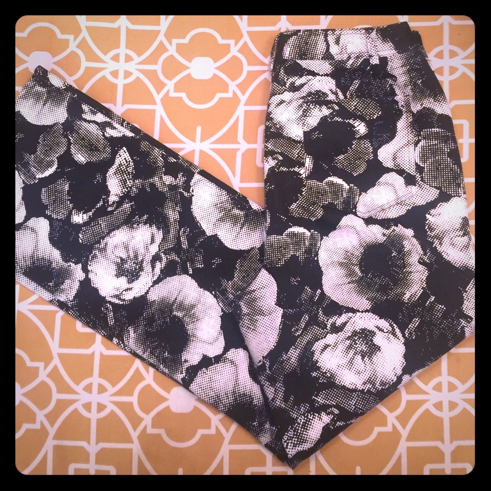 Dana Buchman floral print 💥hot💥 pants