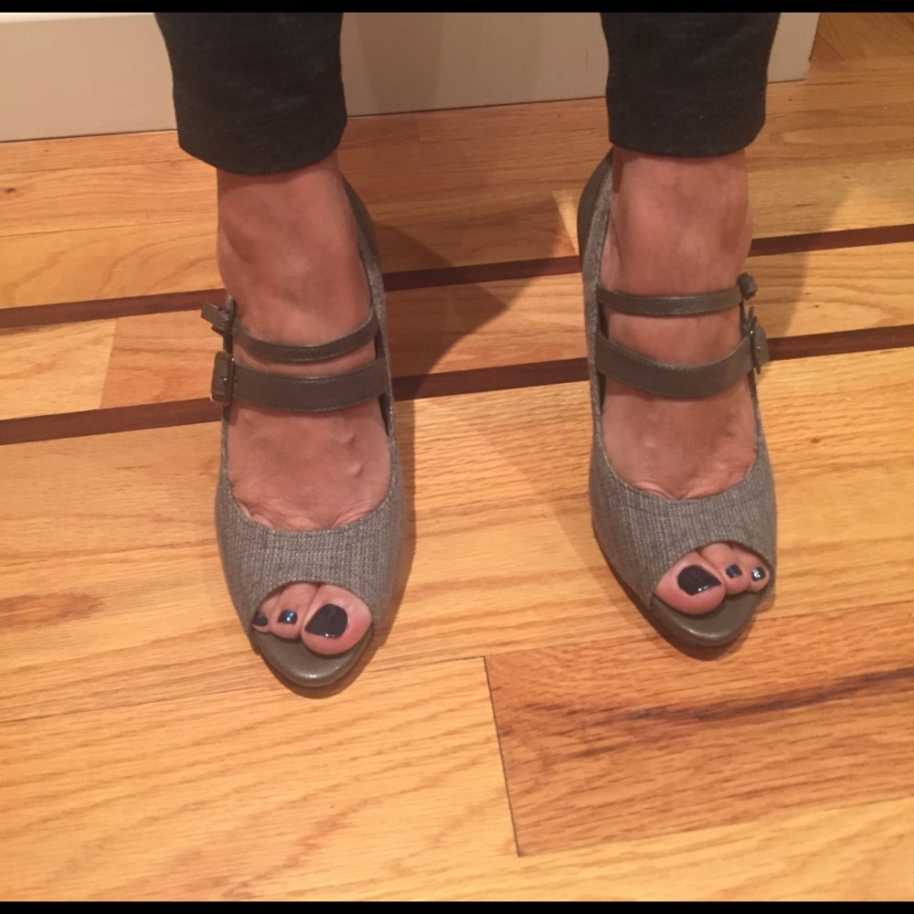 Tahari Dani Open Toe Heels