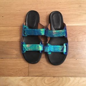 street stomp flat sandals