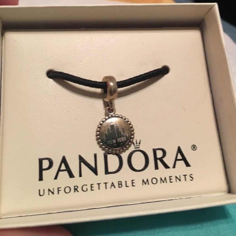 Pandora charm bracelet New York charm