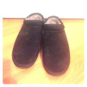 Black UGG Slippers. Size 8.